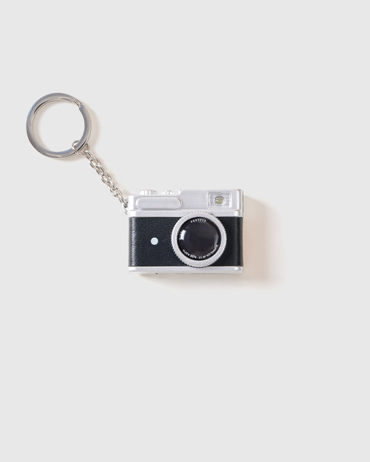 VINTAGE CAMERA KEYCHAIN