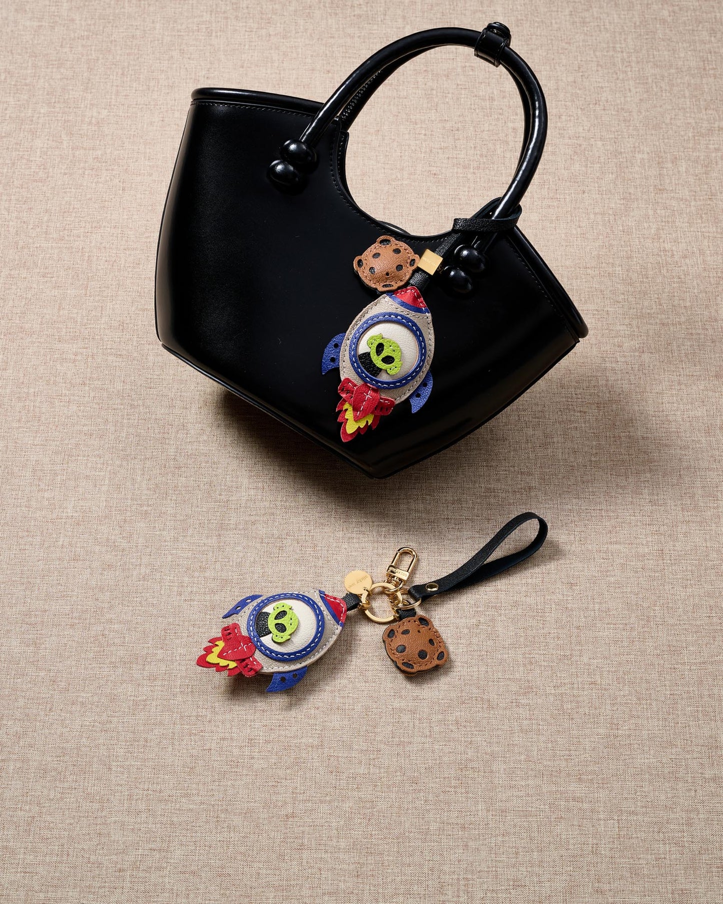 UFO COOKIE BLAST ROCKET CHARM