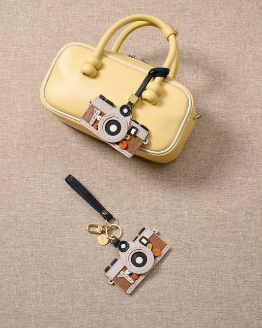 CAMERA CHARM