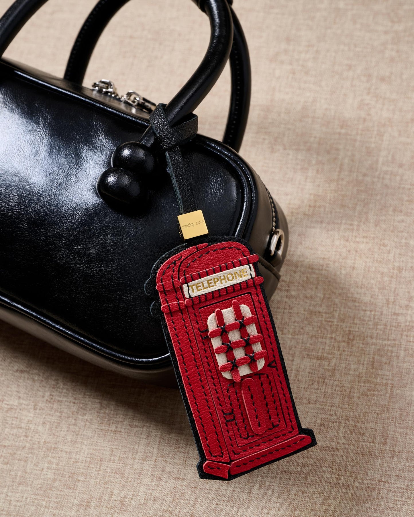 LONDON PHONE BOOTH CHARM