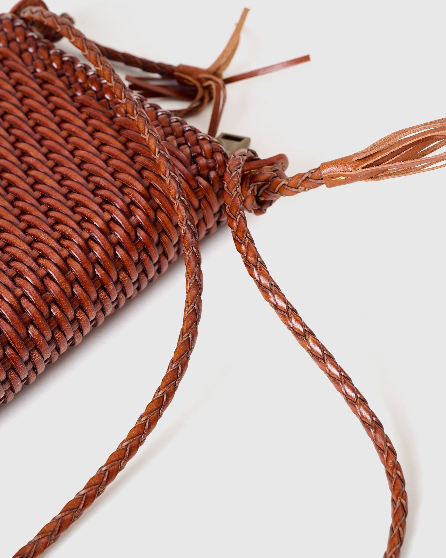 BRAIDED LEATHER PHONE CROSSBODY