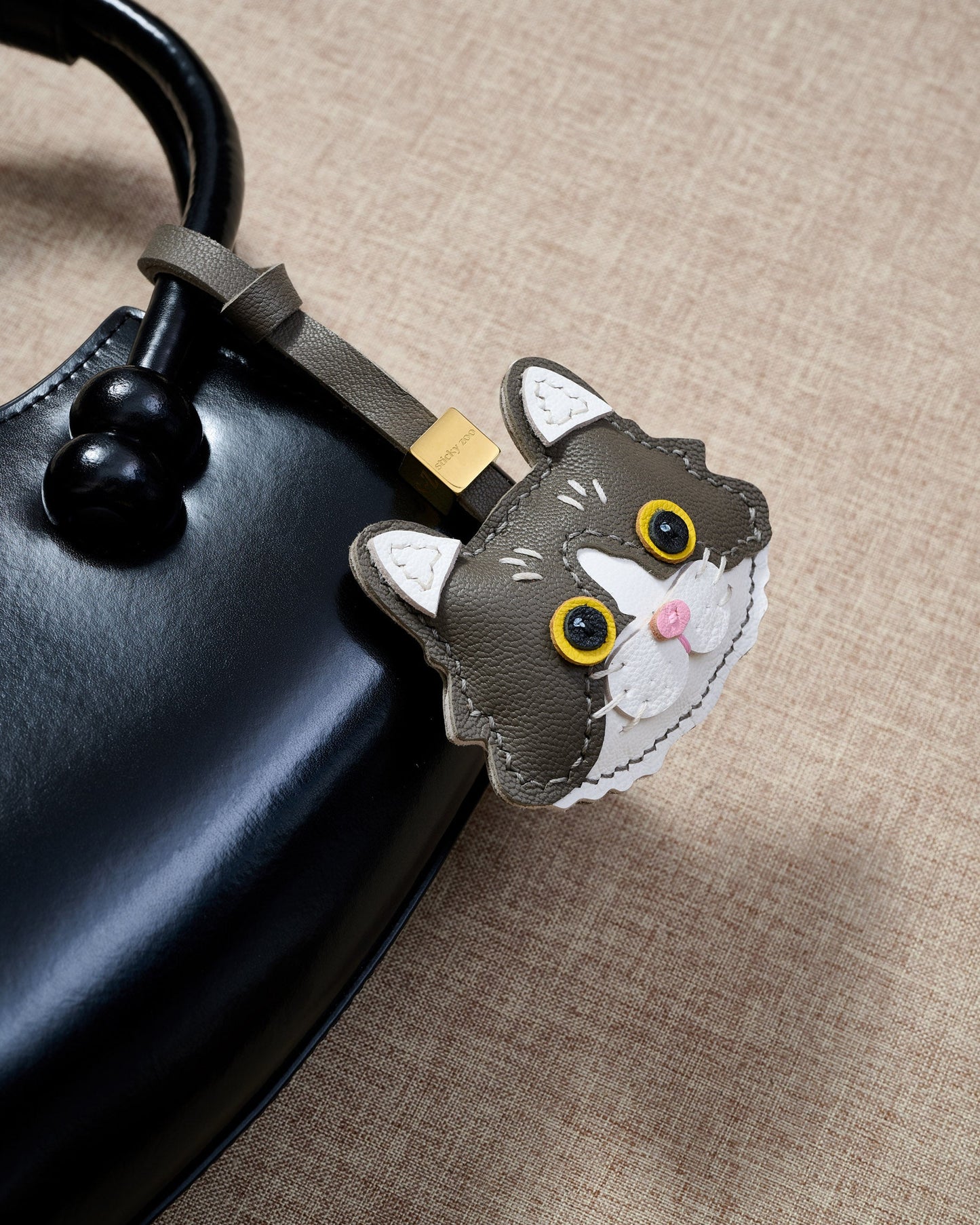EUROPEAN SHORTHAIR CAT CHARM