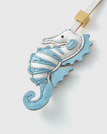 SEAHORSE WAVE WIGGLE CHARM