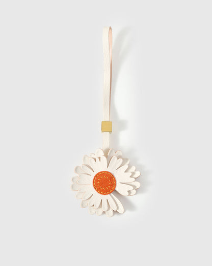DAISY CHARM