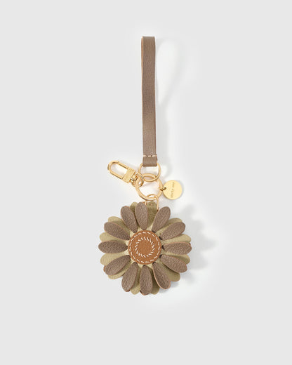 DAISY CHARM