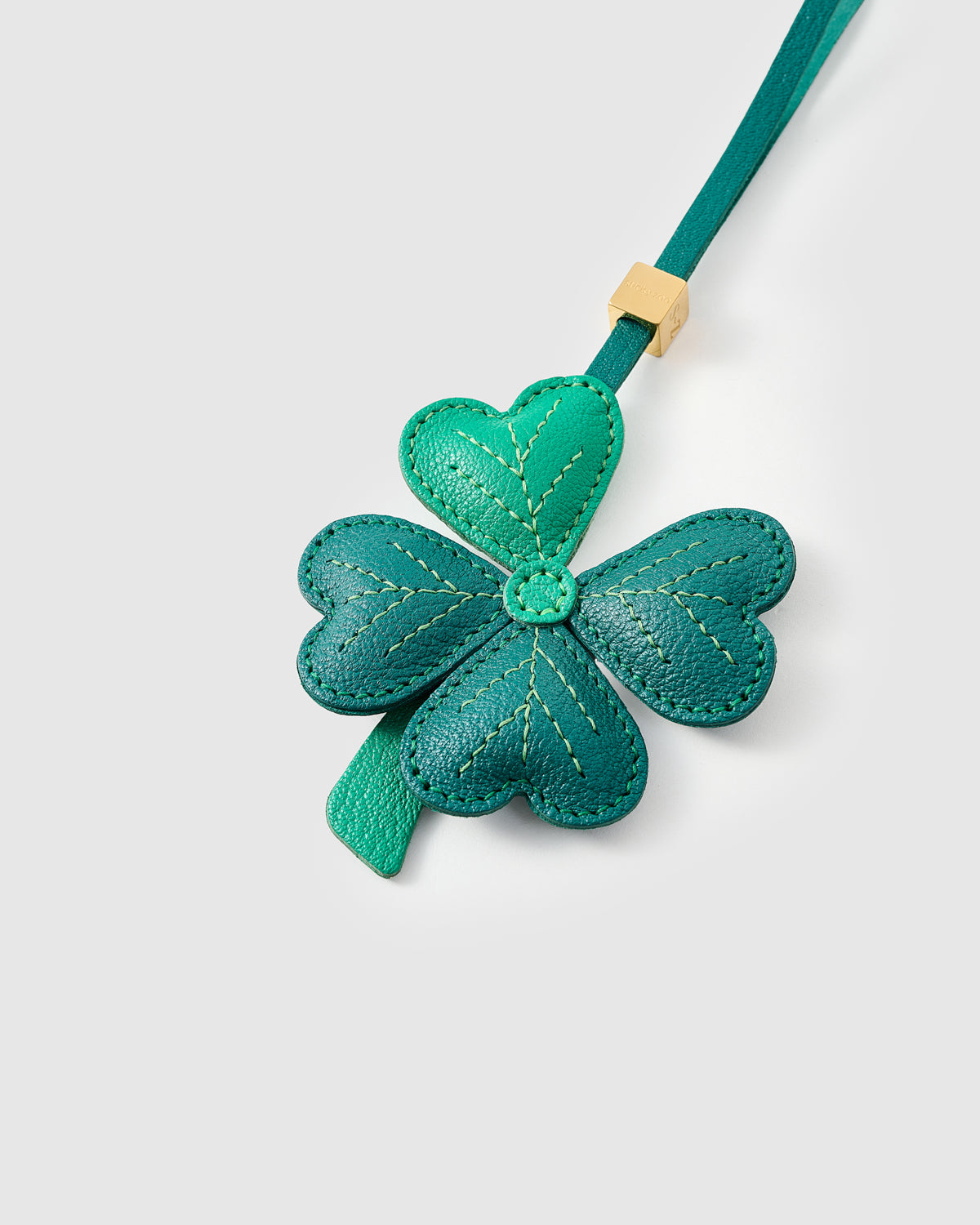 LUCKY CLOVER CHARM