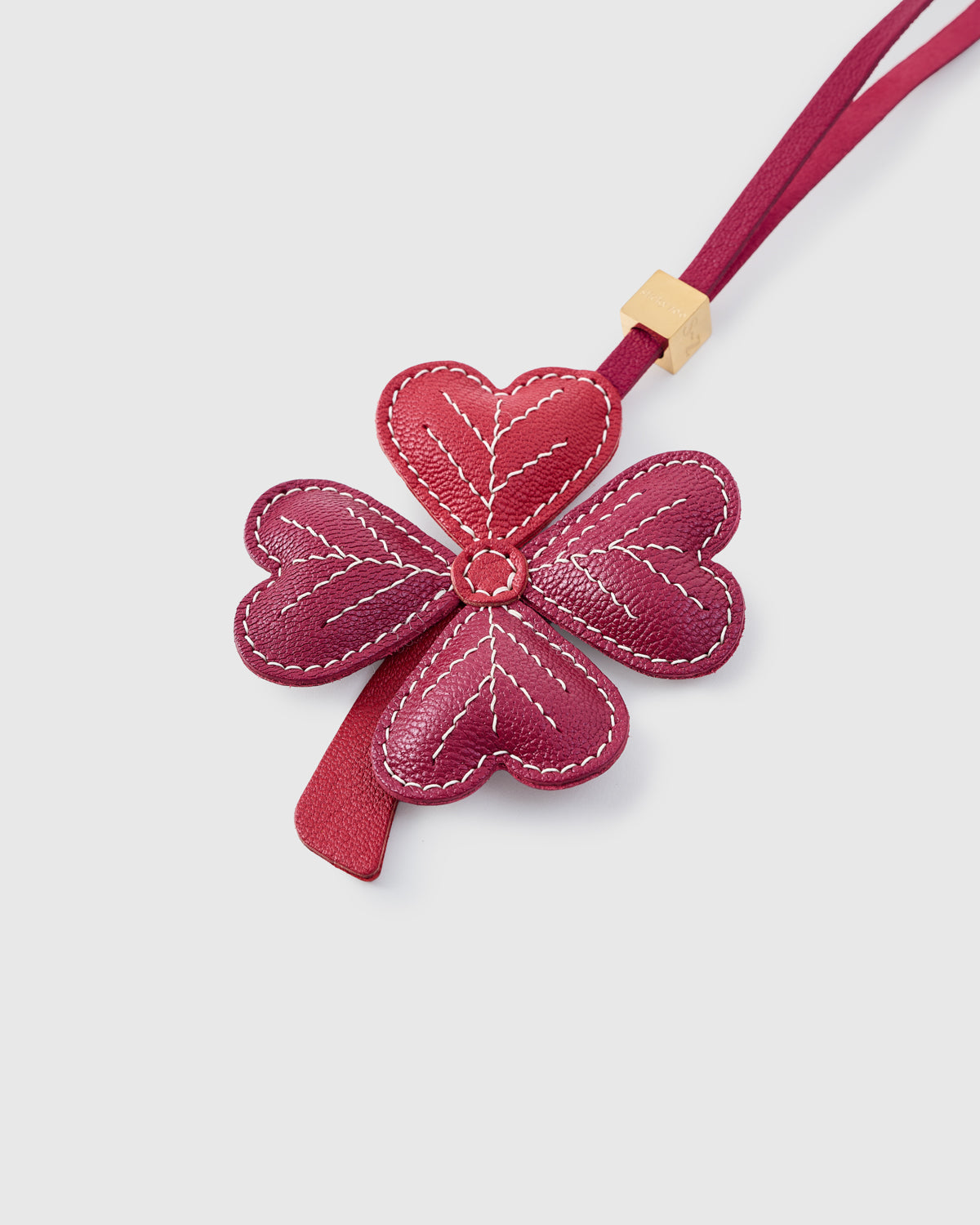 LUCKY CLOVER CHARM