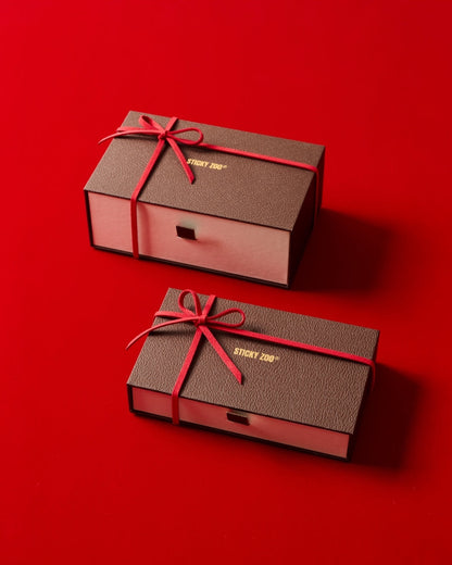 SIGNATURE GIFT BOX