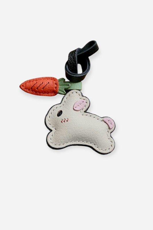 RABBIT WITH CARROT CHARM
