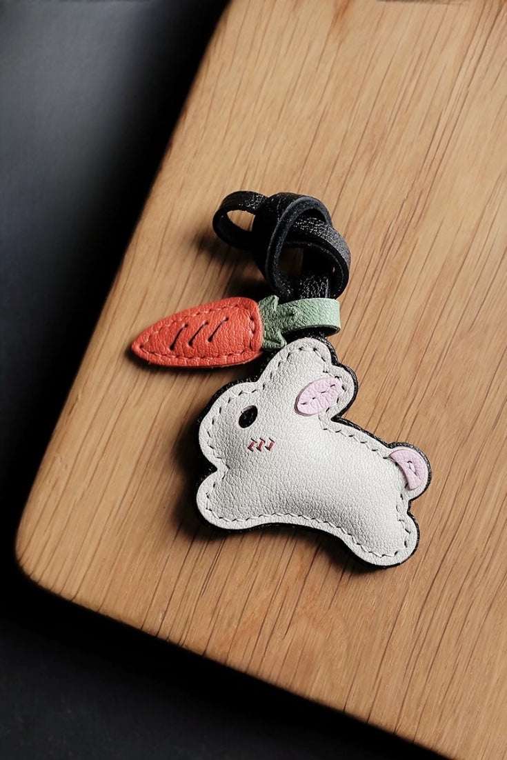 RABBIT WITH CARROT CHARM