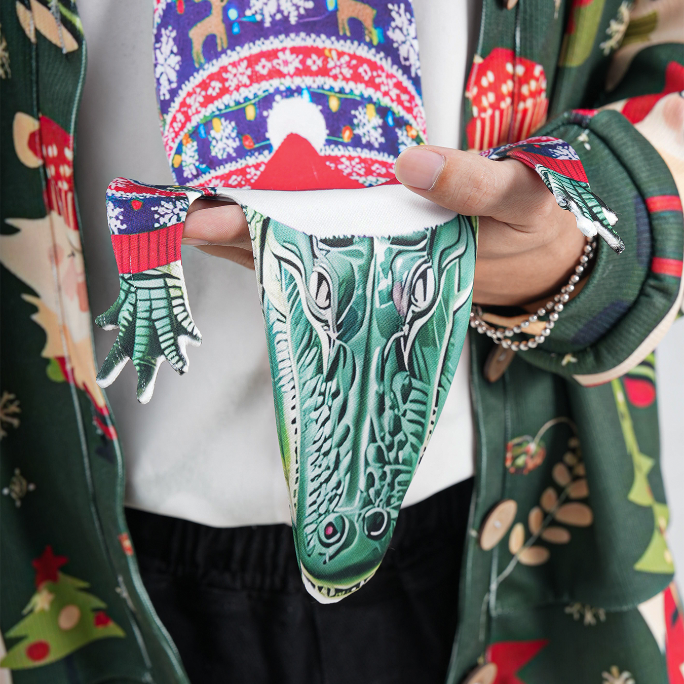 Christmas Novelty Tie – Alligator Shape in Taffeta Silk – Funny Holiday Gift for Men